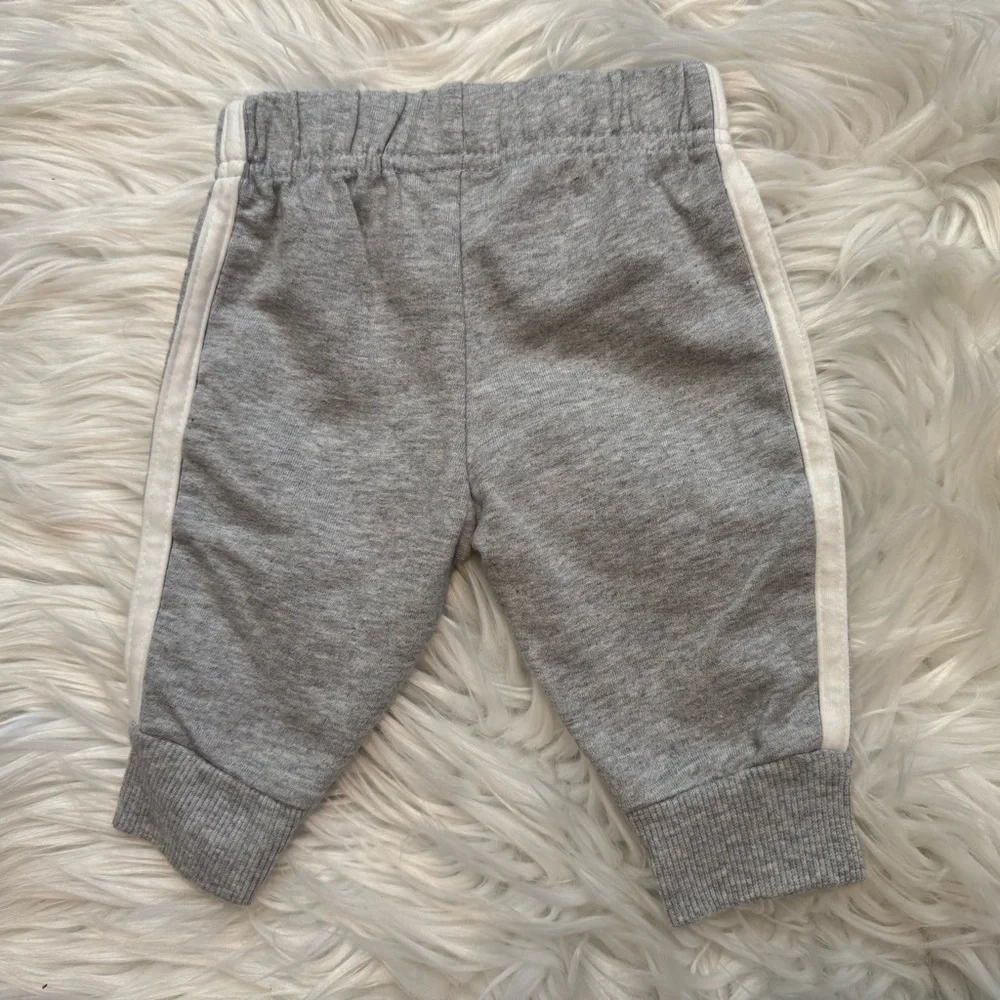 Carter’s Baby Boy 3M 4 Pc Bodysuit Jogger Pants‎ Bundle Football Car